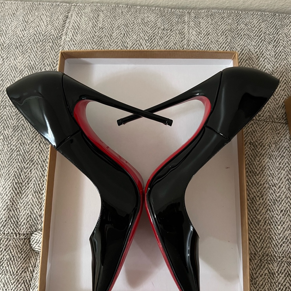 louboutins so kate black